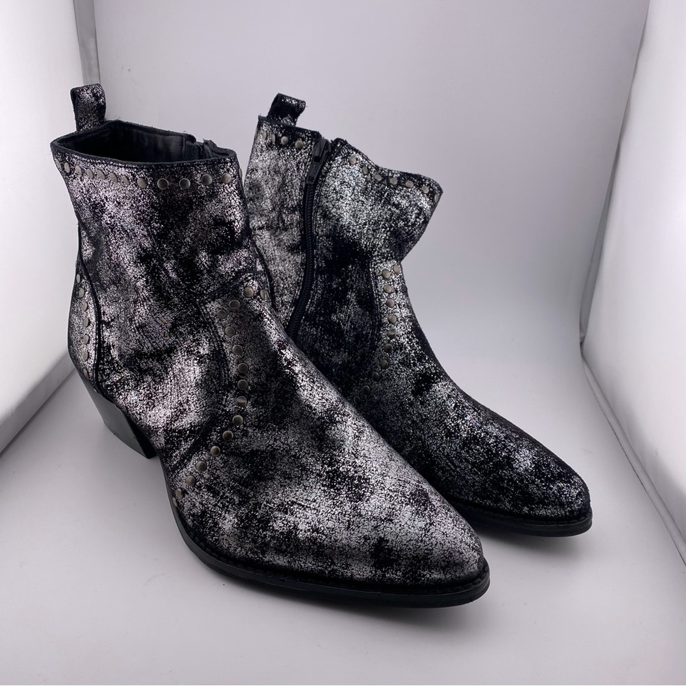 Charles by Charles David Ankle Fine Leather Ankle Boots in Silver and Black